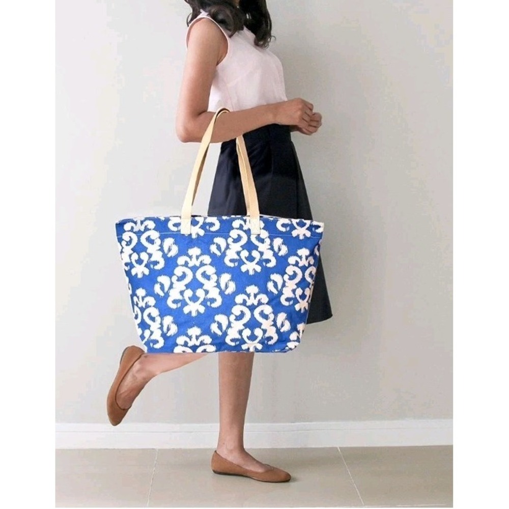 Mixed Bag Designs XL Blue Damask Canvas Beach Travel Tote Bag Zip Top